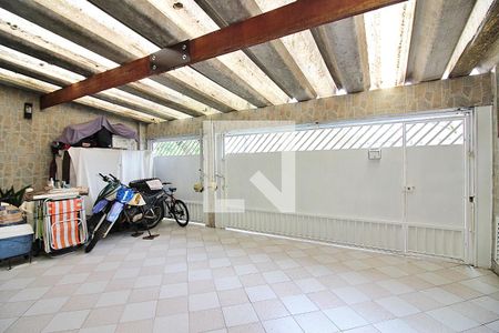 Casa à venda com 220m², 3 quartos e 3 vagasGaragem
