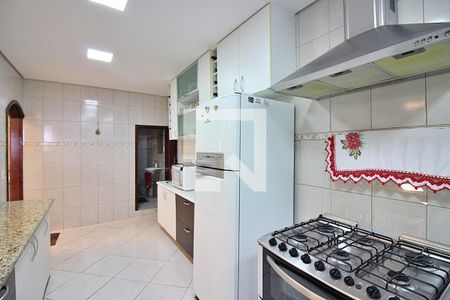 Casa à venda com 220m², 3 quartos e 3 vagasCozinha