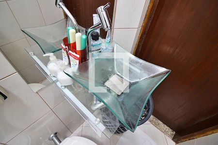 Casa à venda com 220m², 3 quartos e 3 vagasBanheiro do Quarto 1 - Suíte