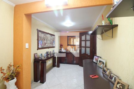 Casa à venda com 220m², 3 quartos e 3 vagasEscritório