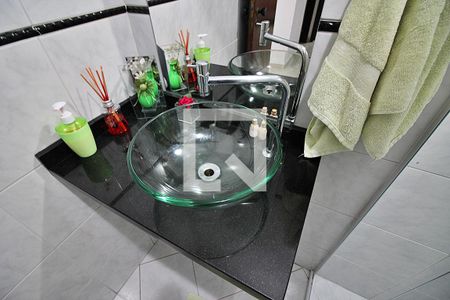 Casa à venda com 220m², 3 quartos e 3 vagasBanheiro Social