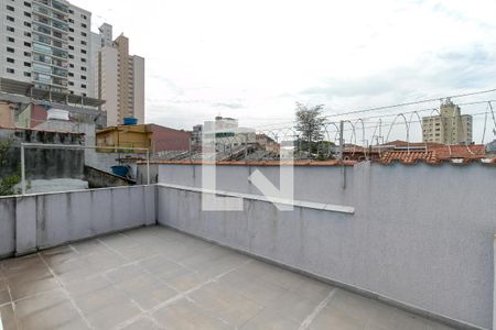Casa à venda com 150m², 3 quartos e 2 vagas Casa à venda com 150m², 3 quartos e 2 vagasTerraço