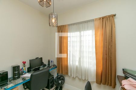 Casa à venda com 150m², 3 quartos e 2 vagas Casa à venda com 150m², 3 quartos e 2 vagasQuarto 3