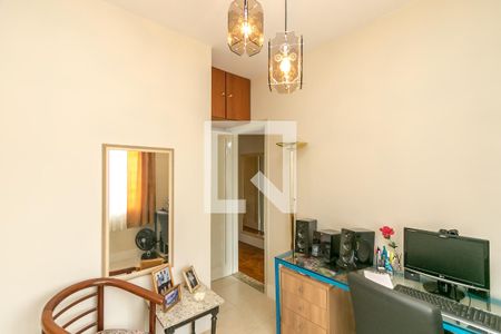 Casa à venda com 150m², 3 quartos e 2 vagas Casa à venda com 150m², 3 quartos e 2 vagasQuarto 3