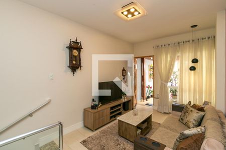 Sala de casa à venda com 3 quartos, 150m² em Jardim Aeroporto, São Paulo