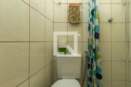 Casa à venda com 150m², 3 quartos e 2 vagas Casa à venda com 150m², 3 quartos e 2 vagasBanheiro de Serviço