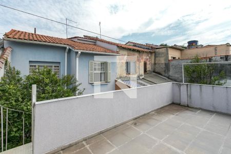 Casa à venda com 150m², 3 quartos e 2 vagas Casa à venda com 150m², 3 quartos e 2 vagasTerraço