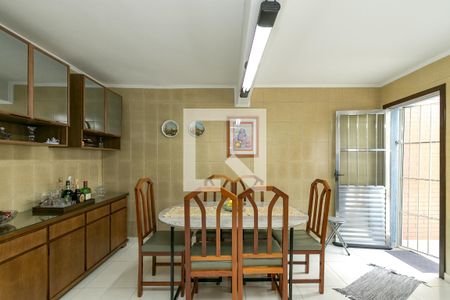 Casa à venda com 150m², 3 quartos e 2 vagas Casa à venda com 150m², 3 quartos e 2 vagasCopa