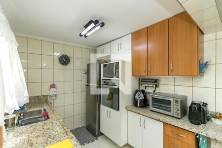 Casa à venda com 150m², 3 quartos e 2 vagas Casa à venda com 150m², 3 quartos e 2 vagasCozinha