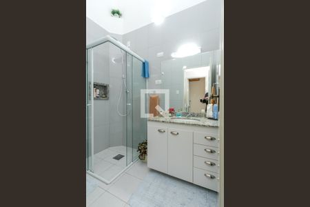 Casa à venda com 150m², 3 quartos e 2 vagas Casa à venda com 150m², 3 quartos e 2 vagasBanheiro