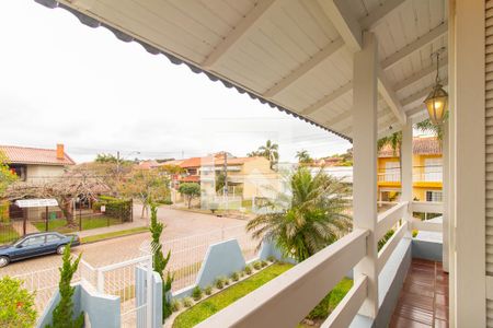 Casa à venda com 351m², 4 quartos e 2 vagasVaranda do quarto 1