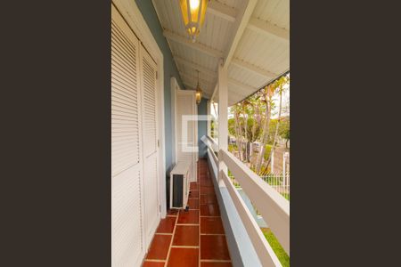 Casa à venda com 351m², 4 quartos e 2 vagasVaranda do quarto 1