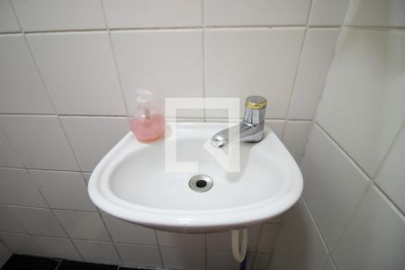 Casa à venda com 351m², 4 quartos e 2 vagasBanheiro de Serviço