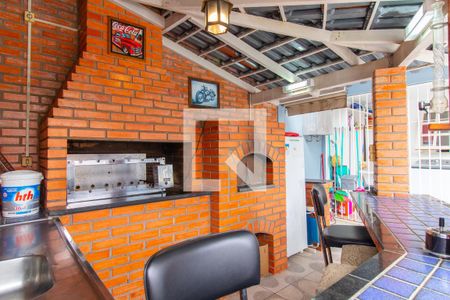 Casa à venda com 351m², 4 quartos e 2 vagasChurrasqueira