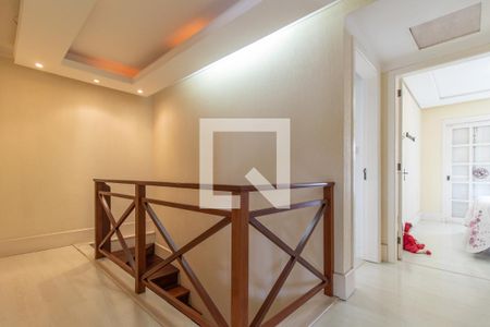 Casa à venda com 351m², 4 quartos e 2 vagasCorredor