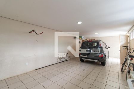 Casa à venda com 351m², 4 quartos e 2 vagasGaragem