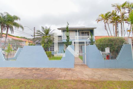 Casa à venda com 351m², 4 quartos e 2 vagasFachada