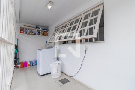 Casa à venda com 351m², 4 quartos e 2 vagasÁrea de Serviço