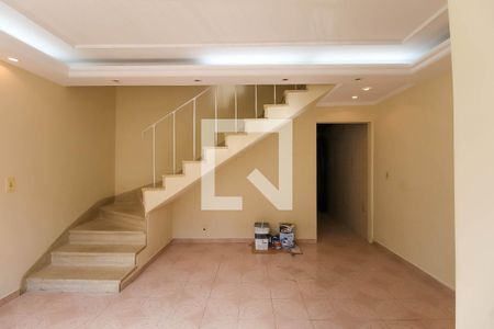 Sala de casa para alugar com 2 quartos, 77m² em Vila Prudente, São Paulo