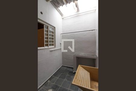 Casa para alugar com 77m², 2 quartos e sem vaga Casa para alugar com 77m², 2 quartos e sem vagaÁrea de Serviço