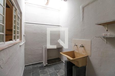 Casa para alugar com 77m², 2 quartos e sem vaga Casa para alugar com 77m², 2 quartos e sem vagaÁrea de Serviço