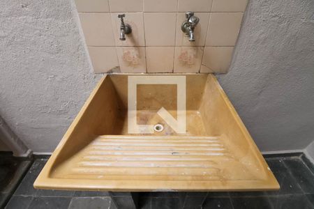 Casa para alugar com 77m², 2 quartos e sem vaga Casa para alugar com 77m², 2 quartos e sem vagaÁrea de Serviço