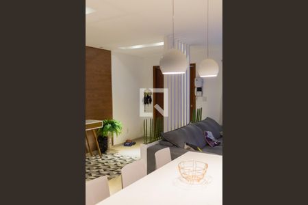 Sala de casa à venda com 3 quartos, 193m² em Pilares, Rio de Janeiro