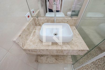 Apartamento à venda com 74m², 3 quartos e 1 vaga Apartamento à venda com 74m², 3 quartos e 1 vagaBanheiro