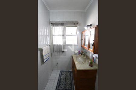 Casa à venda com 298m², 5 quartos e 2 vagasBanheiro 2
