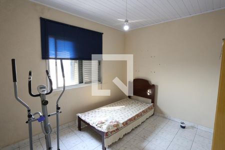 Casa à venda com 298m², 5 quartos e 2 vagasQuarto 4