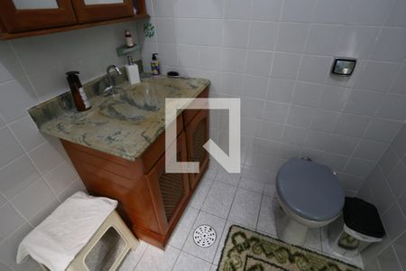 Casa à venda com 298m², 5 quartos e 2 vagasBanheiro 1