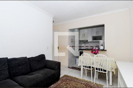 Sala de casa de condomínio para alugar com 2 quartos, 47m² em Jardim Maria Dirce, Guarulhos