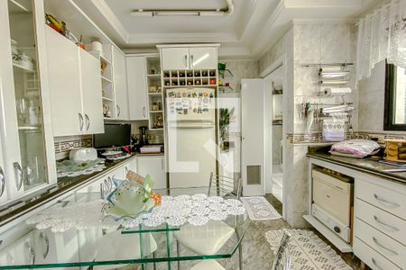 Apartamento à venda com 138m², 3 quartos e 3 vagasCozinha