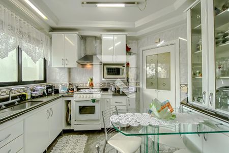 Apartamento à venda com 138m², 3 quartos e 3 vagasCozinha