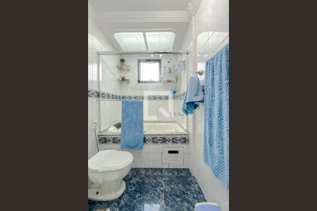 Apartamento à venda com 138m², 3 quartos e 3 vagasBanheiro da Suíte 1