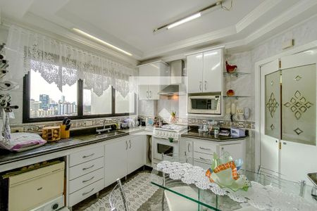 Apartamento à venda com 138m², 3 quartos e 3 vagasCozinha