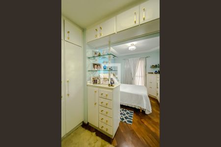 Apartamento à venda com 138m², 3 quartos e 3 vagasCloset da suíte 1