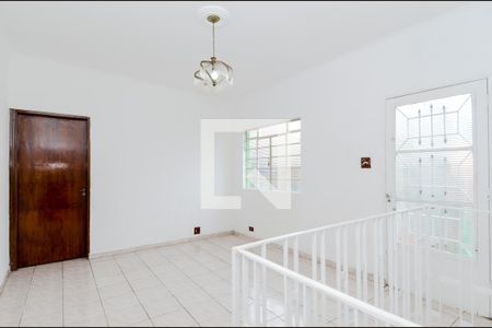 Casa à venda com 250m², 3 quartos e 2 vagasSala