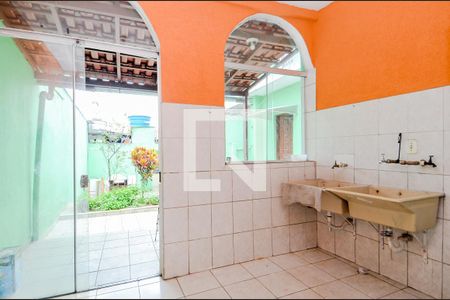 Casa à venda com 250m², 3 quartos e 2 vagasÁrea de Serviço