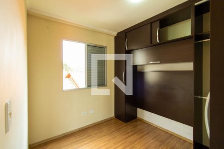Quarto 1 de apartamento para alugar com 2 quartos, 44m² em Jardim Sabiá, Cotia