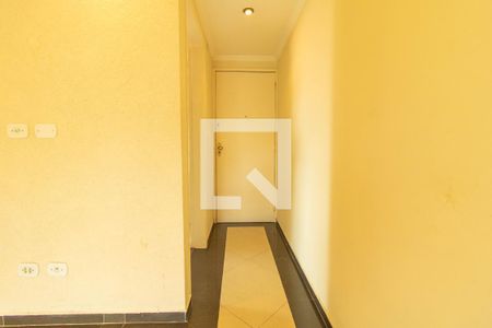 Sala de apartamento para alugar com 2 quartos, 44m² em Jardim Sabiá, Cotia