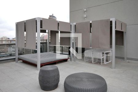 Studio à venda com 30m², 0 quarto e sem vagaPiscina