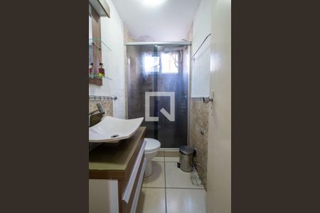 Banheiro de apartamento à venda com 1 quarto, 40m² em Ipanema, Porto Alegre