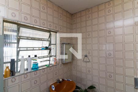 Casa à venda com 240m², 2 quartos e sem vaga Casa à venda com 240m², 2 quartos e sem vagaBanheiro