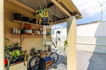 Casa à venda com 240m², 2 quartos e sem vaga Casa à venda com 240m², 2 quartos e sem vagaQuintal