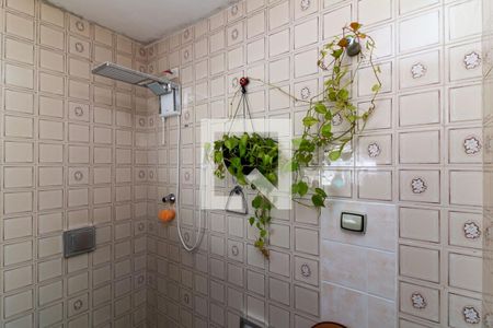 Casa à venda com 240m², 2 quartos e sem vaga Casa à venda com 240m², 2 quartos e sem vagaBanheiro