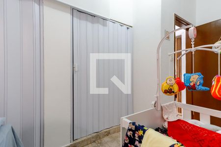 Casa à venda com 295m², 5 quartos e 2 vagasQuarto 2