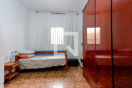 Casa à venda com 295m², 5 quartos e 2 vagasQuarto 3