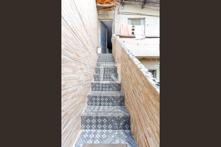 Casa à venda com 295m², 5 quartos e 2 vagasEscada Edícula 2