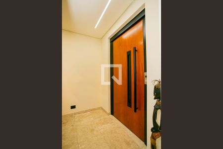 Apartamento à venda com 230m², 4 quartos e 3 vagasHall social